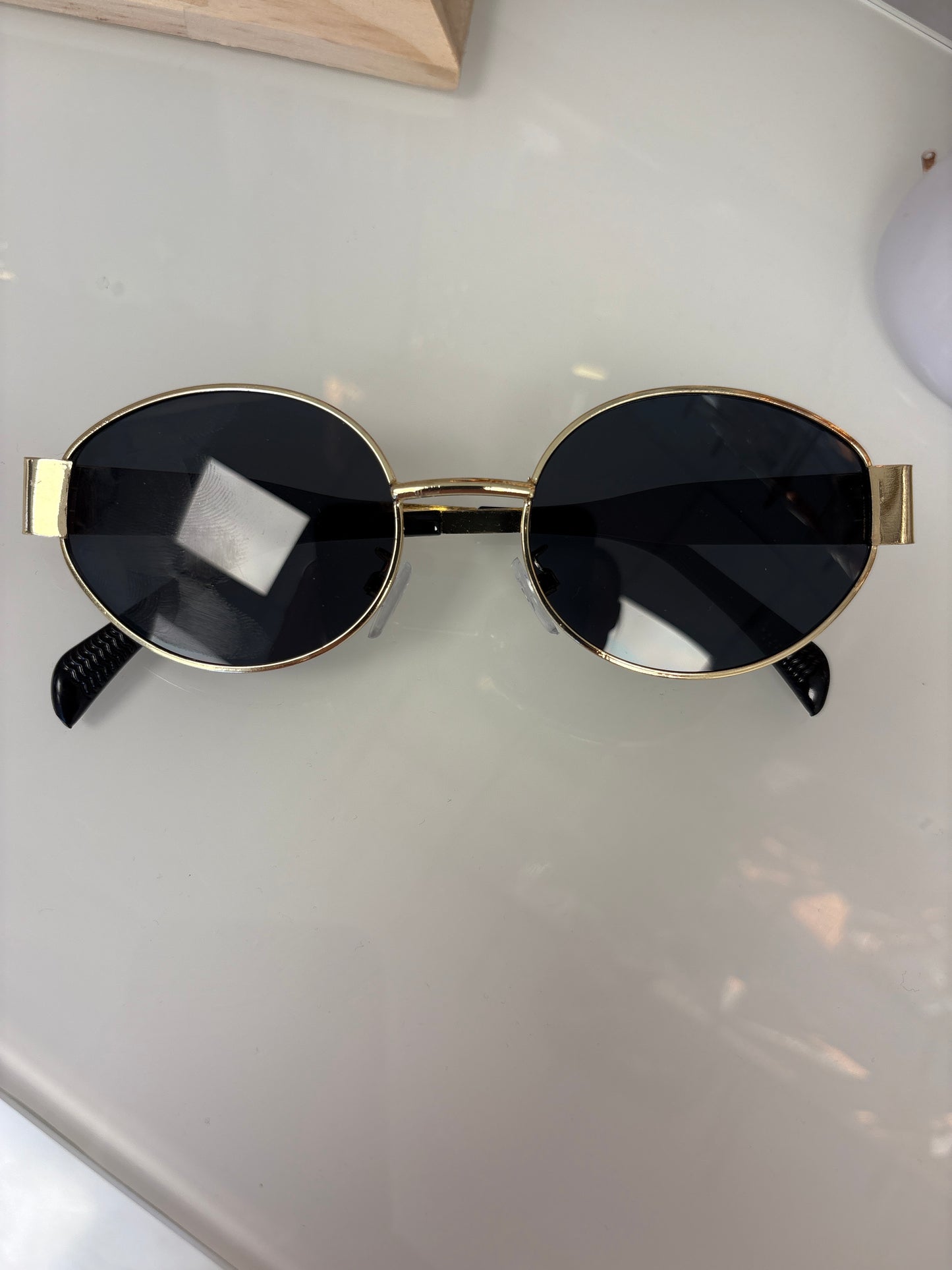 Sunglasses type 5