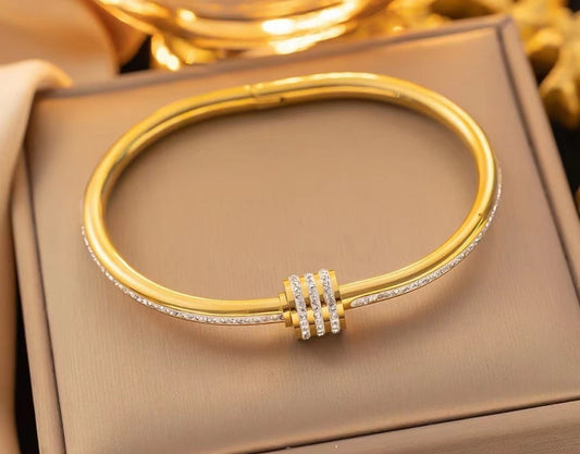 Crystal bangle